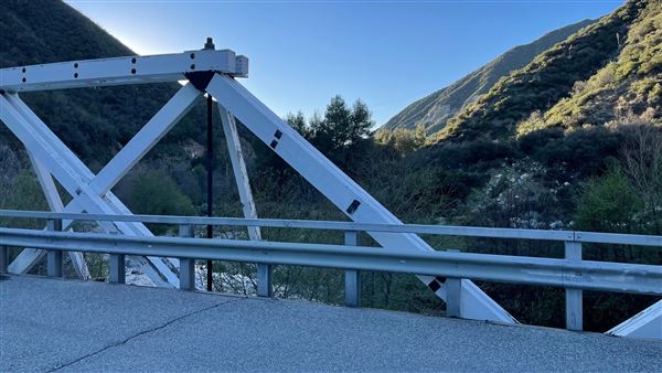 Cattle Canyon Bridge - Angeles National Forest (3/7/2022 - Credits: Leo Fialho)