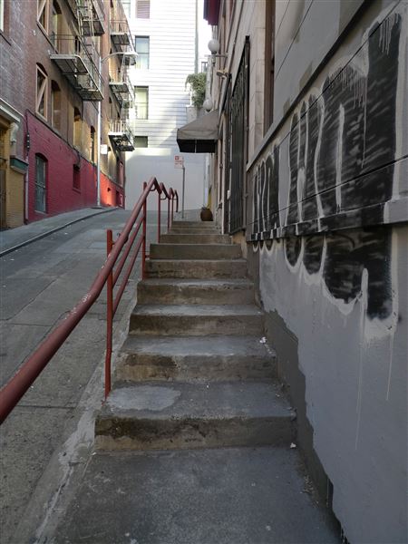 Chinatown San Francisco - Vinton Street Staircase (10/28/2025 - Credits: San Francisco City & County Film Commission)