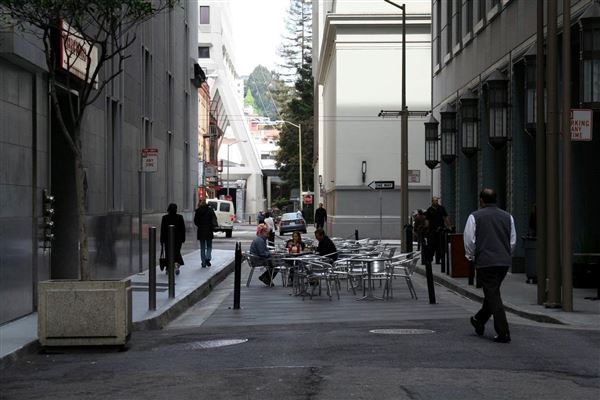 Financial District, San Francisco - Liedsdorf Alley (10/29/2025 - Credits: San Francisco City & County Film Commission)