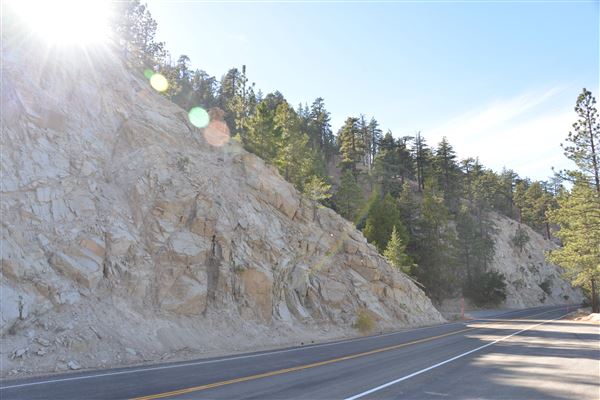 Angeles Crest Highway - SR2 - MM 54.83 (11/16/2016 - Credits: Leo Fialho)