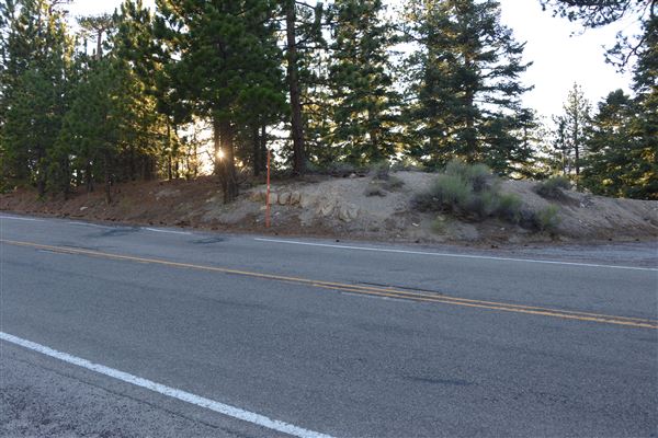 Angeles Crest Highway - SR2 - MM 61.80 - 60.0 Eagle's Roost (Outside TMZ) (7/28/2017 - Credits: Leo Fialho)