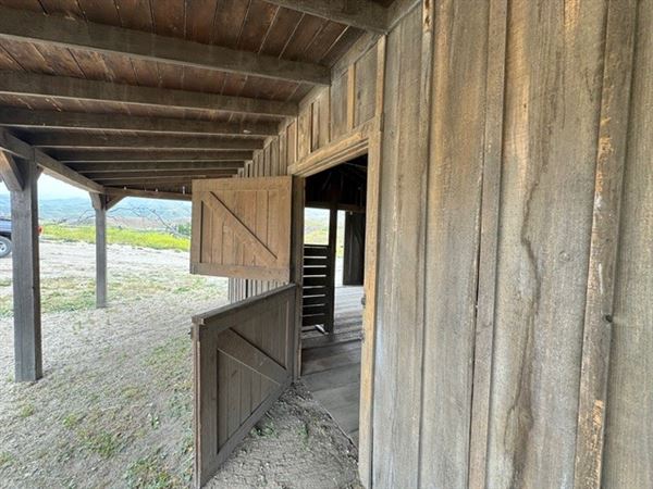 Big Sky Movie Ranch - Barns (11/17/2025 - Credits: Owner)