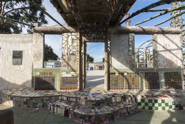 Watts Towers of Simon Rodia State Historic Park (SHP) / Watts Tower Art Center (11/7/2016 - Credits: Brian Baer)