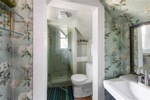 Meticulously Restored 1911 Craftsman (2/26/2026 7:13:38 PM - Credits: Charmaine David)