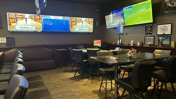 CJ's Sports Grill & Turf Club at Econo Lodge & Lake Elsinore Casino (3/29/2026 - Credits: Brandy Davis)