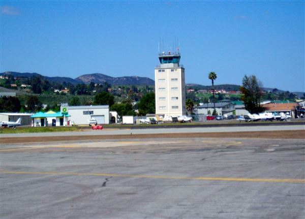 Gillespie Field (4/24/2006 - Credits: Airport)