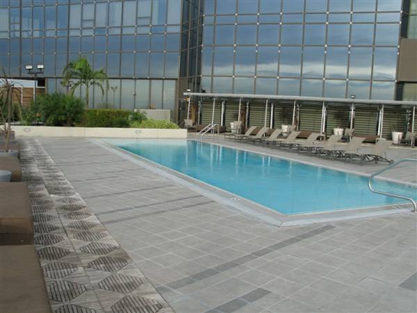 1100 Wilshire (1/27/2010 - Credits: John Grant)