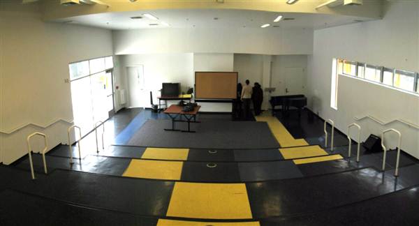Camino Nuevo Charter Academy (8/31/2007 - Credits: Lindsay Mizrahi)