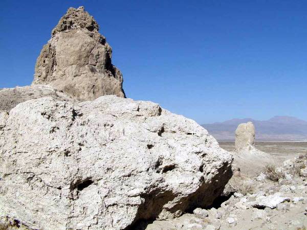Trona Pinnacles - Ridgecrest District - Bureau of Land Management (BLM) (12/31/2003)