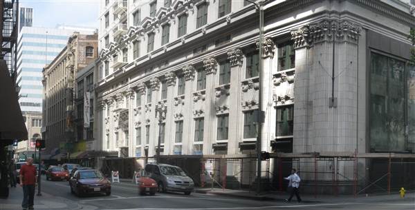 7th St. and Spring St. (9/1/2010 - Credits: Lindsay Mizrahi)