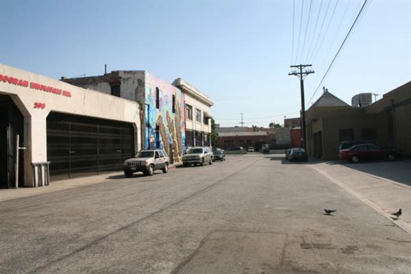 3rd St. and Garey St. (9/1/2010 - Credits: Lindsay Mizrahi)