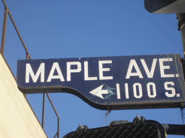 Maple Ave. and 12th St. (9/1/2010 - Credits: Lindsay Mizrahi)
