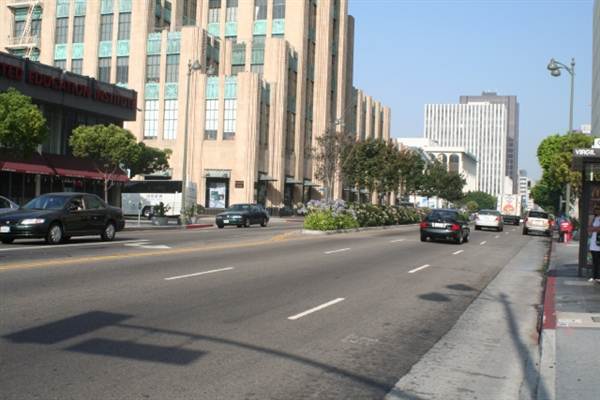 Wilshire Blvd. & Commonwealth Ave. (9/1/2010 - Credits: Lindsay Mizrahi)