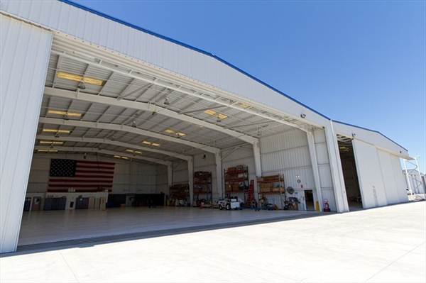 Aerolease West - Van Nuys Airport (VNY) - Aeroplex / Aerolease Group (5/24/2011)