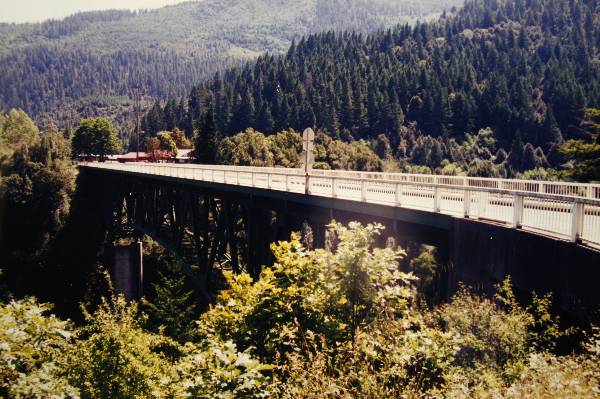 Klamath River Bridge - Highway 96 (4/23/2008)