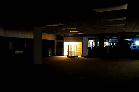 Redlands Mall - CLOSED (10/4/2012 - Credits: Geoff Juckes)