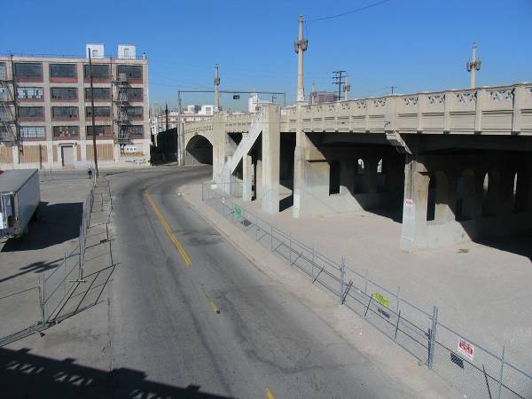 Fourth Street Bridge - 4th Street & Santa Fe Ave (4/3/2009)