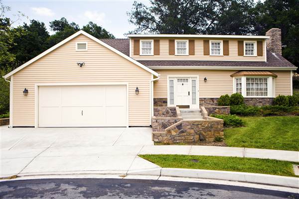 Golden Oak Ranch - Residential Street (4/25/2013)