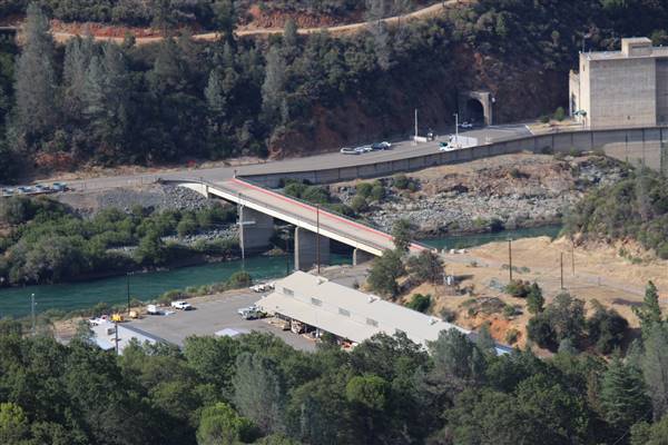 Shasta Dam (10/30/2015 - Credits: Jill Naumann)