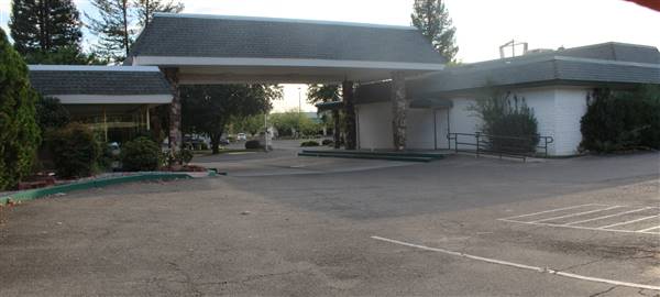Motels / Hotels in City of Redding (10/31/2015 - Credits: JIll Naumann)