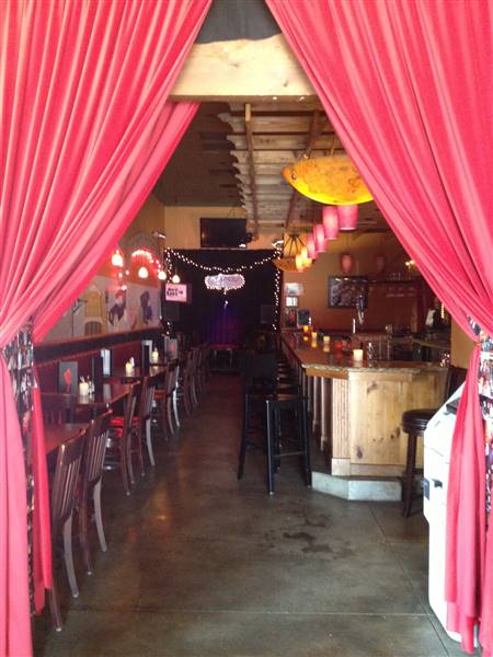 Flappers Comedy Club and Restaurant (Burbank) (9/18/2015)