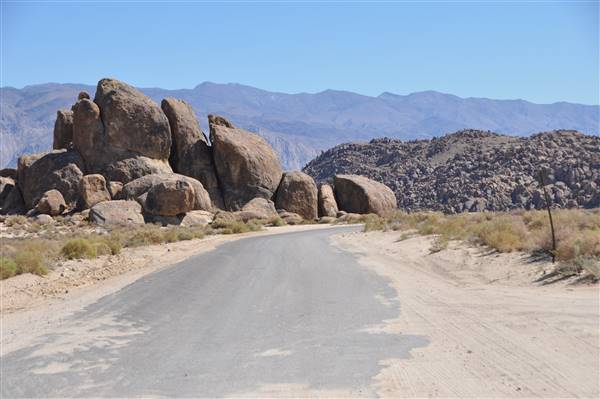 Alabama Hills - Bureau of Land Management / BLM - Bishop Field Office (4/12/2016 - Credits: Photo by Robin Citrin)