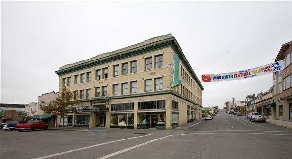 Arcata (6/24/2008 - Credits: By Cacophony (Own work) [CC BY-SA 3.0 (http://creativecommons.org/licenses/by-sa/3.0) or GFDL (http://www.gnu.org/copyleft/fdl.html)], via Wikimedia Commons)