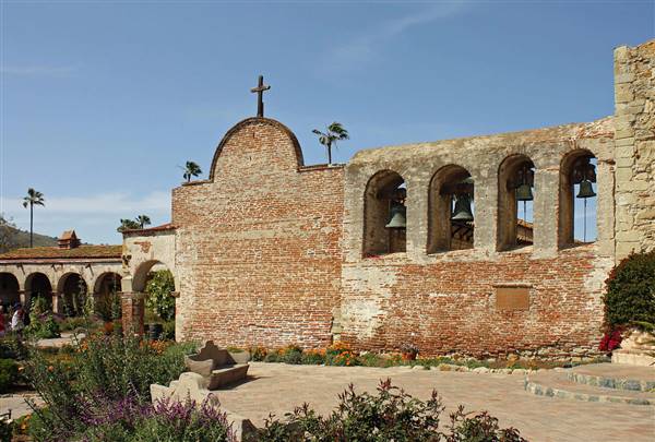 Mission San Juan Capistrano (3/28/2013 - Credits: By Bernard Gagnon (Own work) [GFDL (http://www.gnu.org/copyleft/fdl.html) or CC BY-SA 3.0 (http://creativecommons.org/licenses/by-sa/3.0)], via Wikimedia Commons)