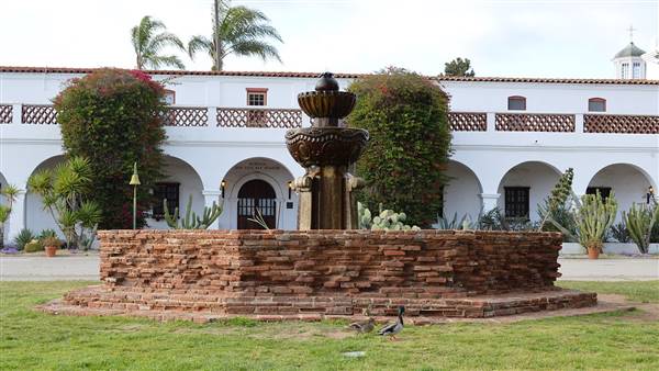 Mission San Luis Rey de Francia (4/12/2014 - Credits: By Francisco Santos (Sony Cybershot DSC-P92) [GFDL (http://www.gnu.org/copyleft/fdl.html), CC-BY-SA-3.0 (http://creativecommons.org/licenses/by-sa/3.0/) or CC BY-SA 2.5-2.0-1.0 (http://creativecommons.org/licenses/by-sa/2.5-2.0-1.0)], via Wikimedia Common)
