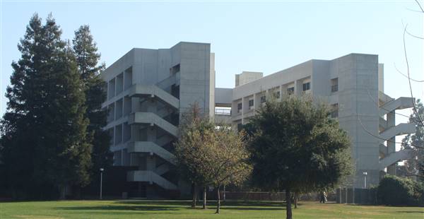 California State University, Fresno (3/23/2011 - Credits: By Nightryder84 (Own work) [CC BY-SA 3.0 (http://creativecommons.org/licenses/by-sa/3.0)], via Wikimedia Commons)