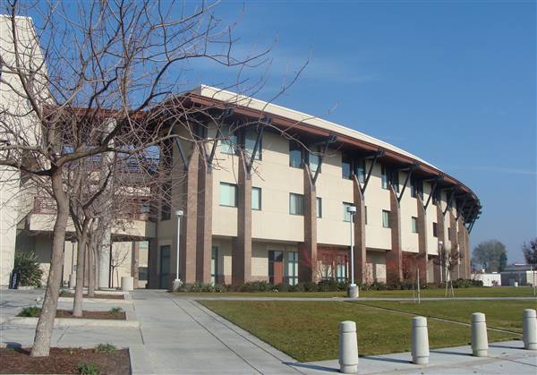 California State University, Fresno (3/23/2011 - Credits: By Nightryder84 (Own work) [CC BY-SA 3.0 (http://creativecommons.org/licenses/by-sa/3.0)], via Wikimedia Commons)