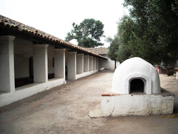 La Purisima Mission State Historic Park (SHP) (9/17/2008 - Credits: By Elisa.rolle (Own work) [CC BY-SA 3.0 (http://creativecommons.org/licenses/by-sa/3.0)], via Wikimedia Commons)