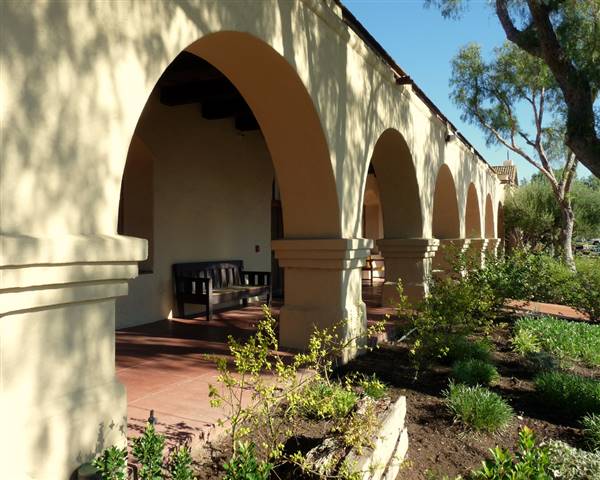 Mission Santa Ines (9/3/2010 - Credits: "Mission Santa Ines - 24" by Rachel Titiriga (CC BY-NC-ND 2.0)[https://creativecommons.org/licenses/by-nc-nd/2.0/legalcode]https://www.flickr.com/photos/pocait/)