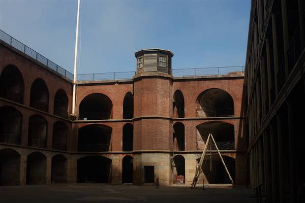 Fort Point National Historic Site (8/31/2007 - Credits: "Fort Point San Francisco" by Matthew Black (CC BY-SA 2.0)[https://creativecommons.org/licenses/by-sa/2.0/legalcode] https://www.flickr.com/photos/matthewblack/)