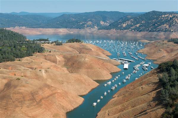 Lake Oroville State Recreation Area (SRA) (9/18/2015 - Credits: Photo by: California Department of Water Resources)