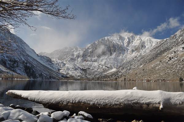Convict Lake / Convict Lake Resort (11/6/2011 - Credits: "Convict Lake 3" by Dennis Grice (CC BY-NC 2.0)[https://creativecommons.org/licenses/by-nc/2.0/legalcode]https://www.flickr.com/photos/dgrice/)