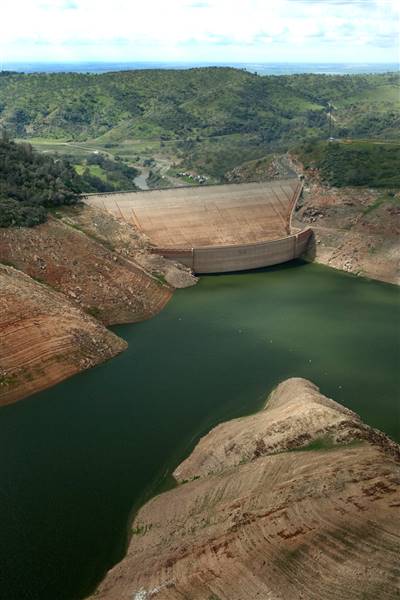 Lake McClure & Barrett Cove Recreation Area (3/2/2015 - Credits: Photo courtesy of California Department of Water Resources)