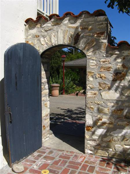 Monterey State Historic Park (SHP) (4/5/2009 - Credits: Monterey State Historic Park" by Flickr User Jasperdo (CC BY-NC-ND 2.0)[https://creativecommons.org/licenses/by-nc-nd/2.0/legalcode]https://www.flickr.com/photos/mytravelphotos/)