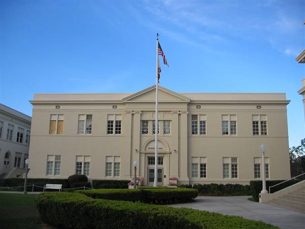 Chapman University (1/3/2010 - Credits: "Roosevelt Hall, Chapman University" by Eli Pousson (CC BY-SA 2.0)[https://creativecommons.org/licenses/by-sa/2.0/legalcode]https://www.flickr.com/photos/elipousson/)