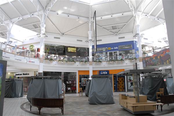 Westfield Valencia Town Center (12/1/2010 - Credits: Errol Reichow)