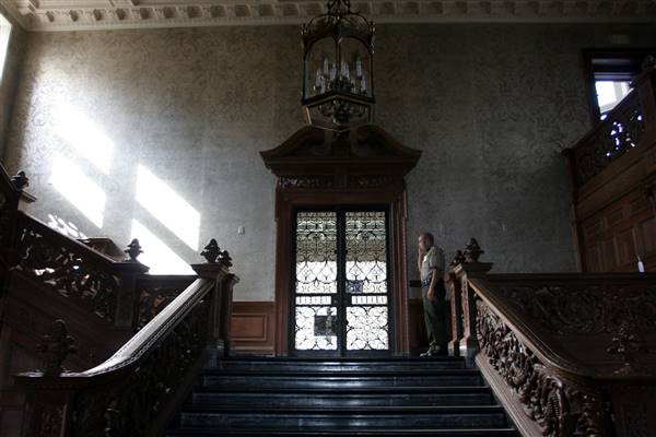 Greystone Mansion & Park (10/17/2016 - Credits: Photos courtesy of Kris Bunting)