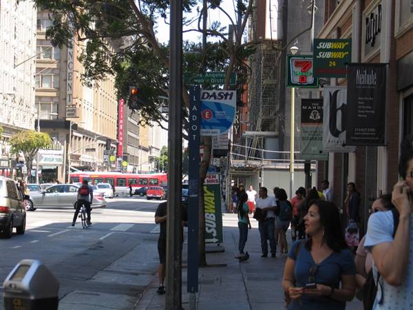 7th between Grand and Olive (10/18/2016 - Credits: Photo courtesy of Kris Bunting)