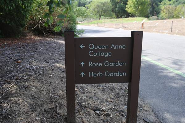 Los Angeles County Arboretum (11/3/2016 - Credits: Photo courtesy of Kris Bunting)
