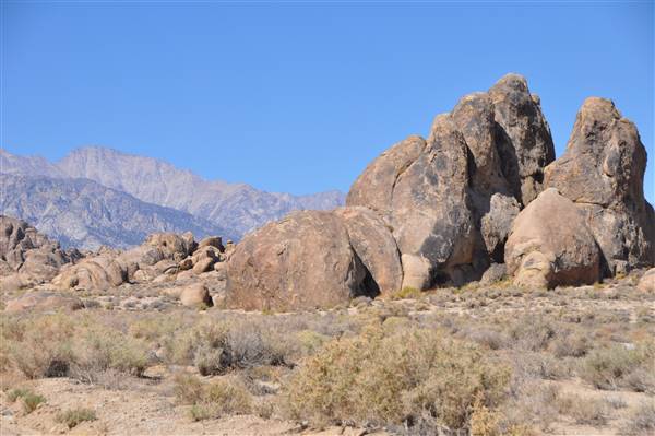 Alabama Hills - Bureau of Land Management / BLM - Bishop Field Office (11/15/2016 - Credits: Photo courtesy of Robin Citrin)