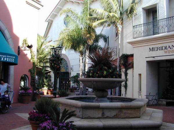 Downtown Santa Barbara (12/31/2003)