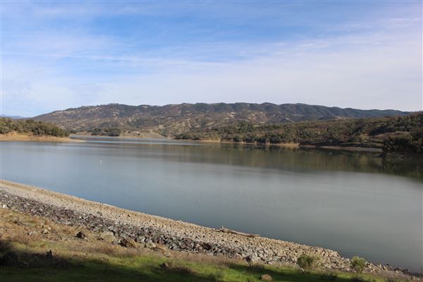 Coyote Valley Dam / Lake Mendocino (11/30/2017 - Credits: Kellen Lim)
