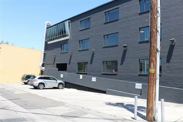 7966 Beverly (1/22/2018)