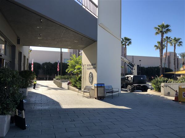 Burbank Town Center / with Adjacent CLOSED IKEA (3/1/2018)
