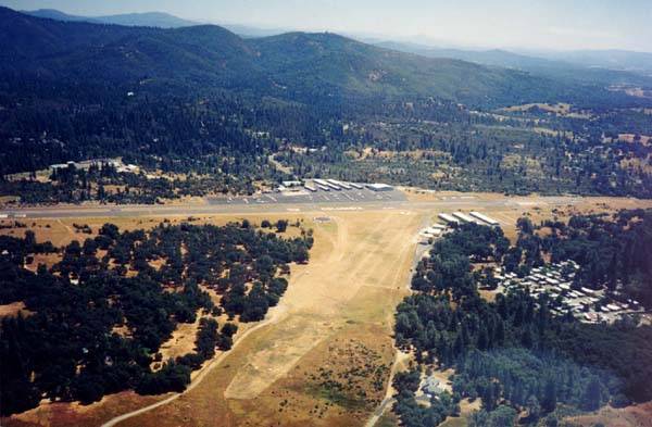 Columbia Airport (12/31/2003)