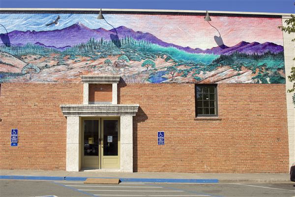 Willits Downtown Murals (9/3/2018 - Credits: Kellen Lim)